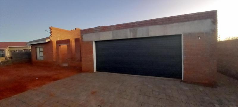 4 Bedroom Property for Sale in Roodepan Northern Cape